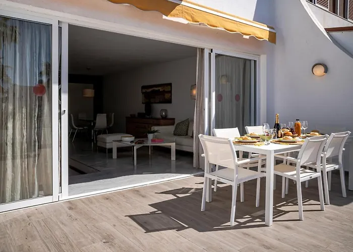 Duplex Rebeca Free Wifi بيت للعطل *